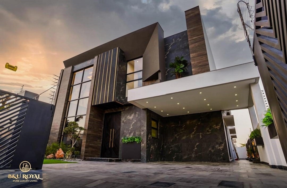 1 kanal house for sale in Phase 5 DHA Lahore