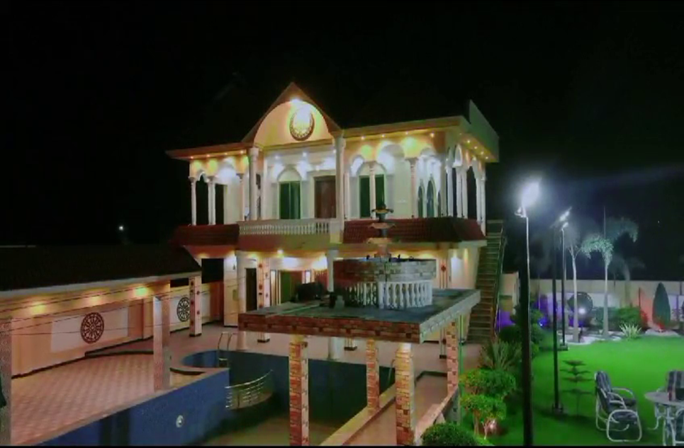 2 Kanal Farmhouse for Sale in Sheikhupura