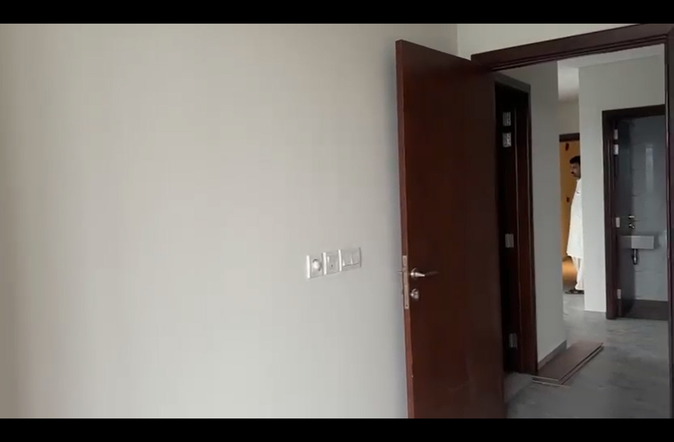 999 square feet apartment for sale in Defence Raya DHA Lahore