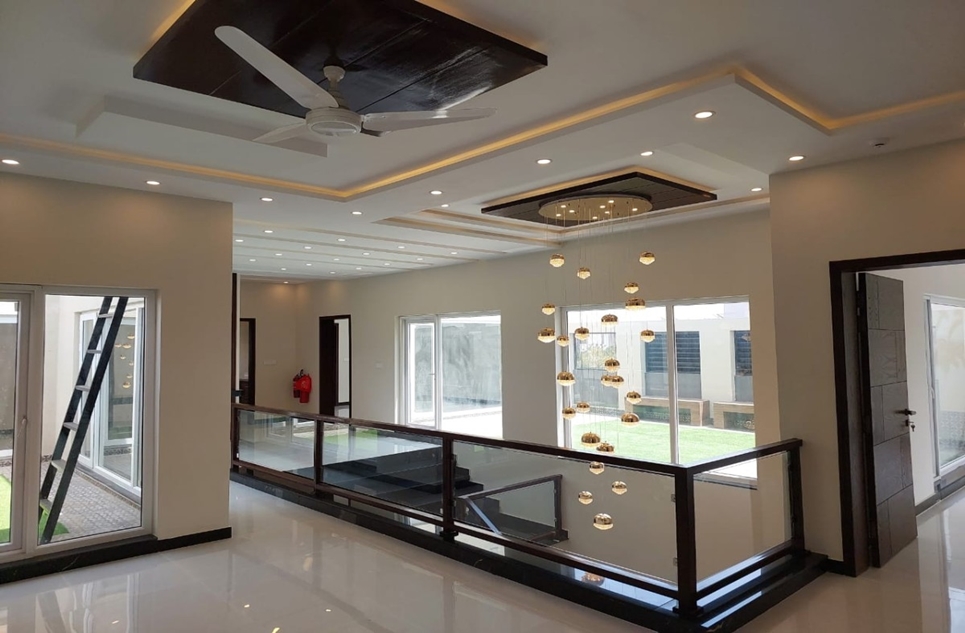 1 kanal house for sale in Phase 7 DHA Lahore