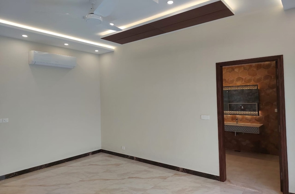 5 marla house for sale in Phase 9 - Town DHA Lahore