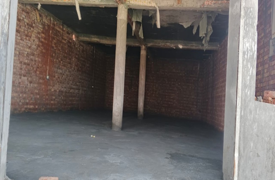 999 square feet storage facilities for rent in Phase 2 Muhafiz Town Lahore