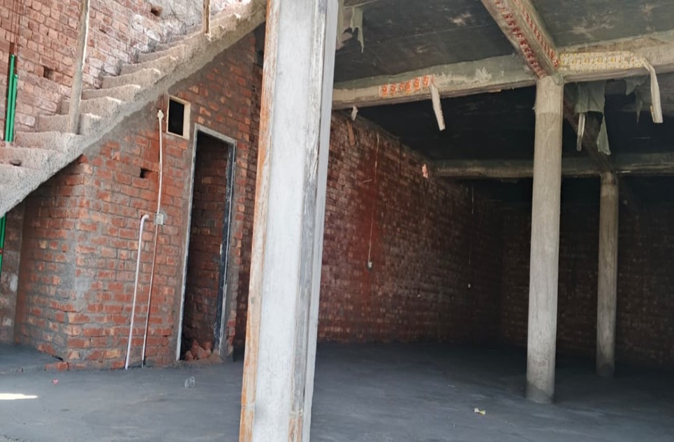 999 square feet storage facilities for rent in Phase 2 Muhafiz Town Lahore