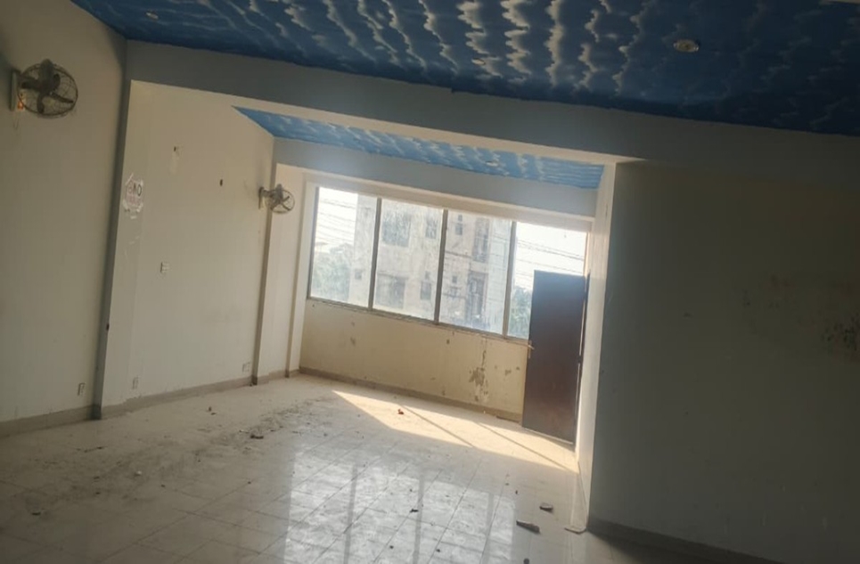 999 square feet storage facilities for rent in Valencia Housing Society Lahore