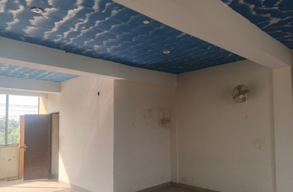 999 square feet storage facilities for rent in Valencia Housing Society Lahore