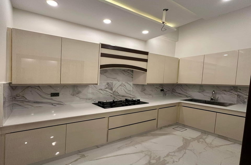 5 marla house for sale in Bahria Orchard Lahore