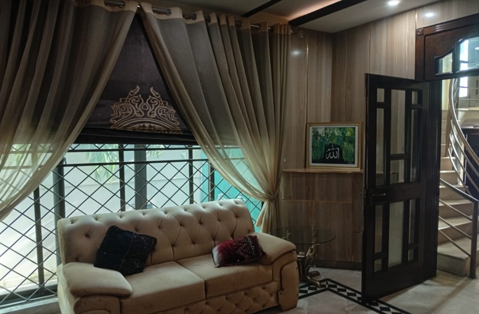 27 marla house for sale in Phase 4 DHA Lahore