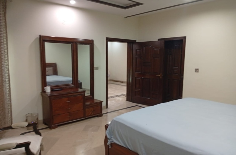 27 marla house for sale in Phase 4 DHA Lahore