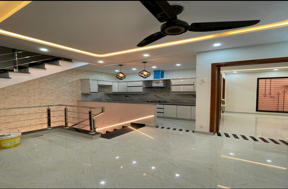 5 marla house for sale in Bahria Orchard Lahore