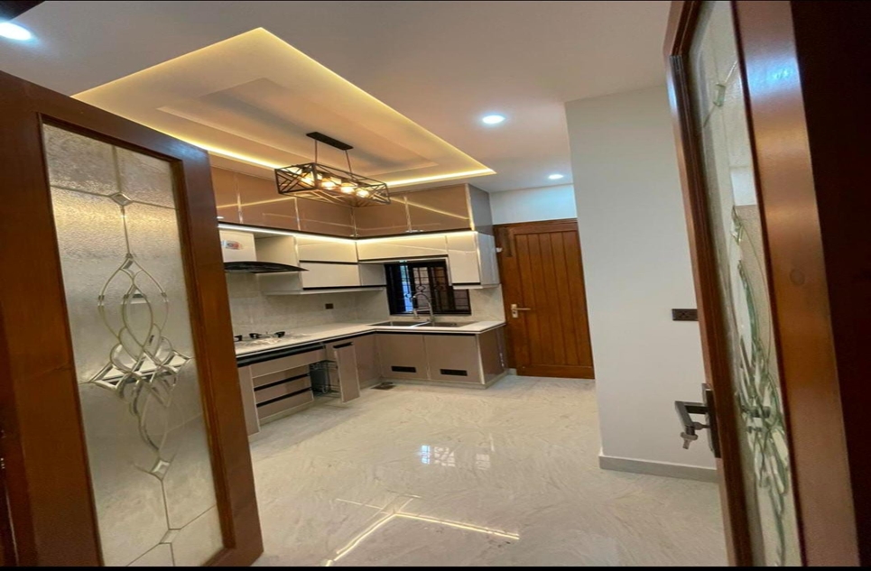 5 marla house for sale in Bahria Orchard Lahore