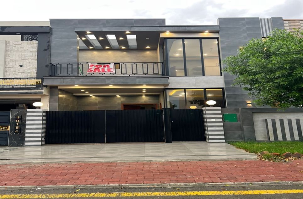 5 marla house for sale in Bahria Orchard Lahore