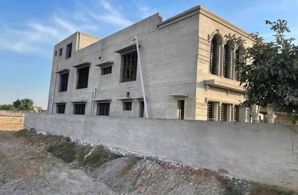  Kanal Most Beautiful Gray Structure Double Storey House for sale in Bahria Orchard Lahore