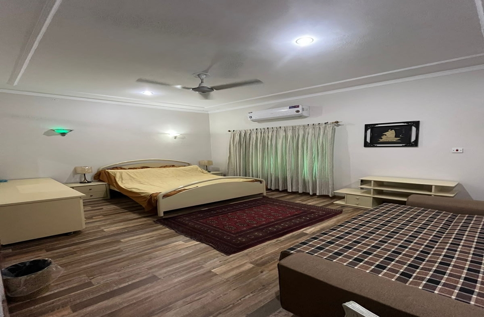 1 kanal house for rent in Phase 3 DHA Lahore