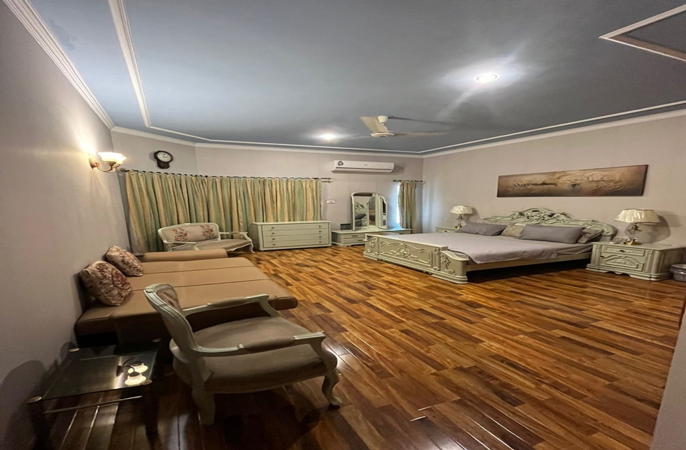 1 kanal house for rent in Phase 3 DHA Lahore