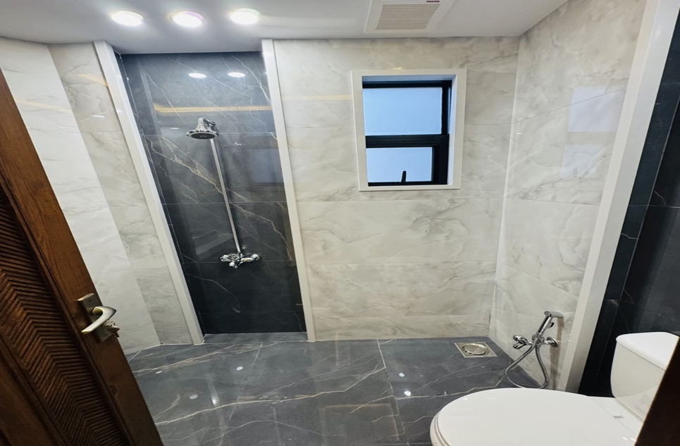 10 marla house for sale in Bahria Orchard Lahore