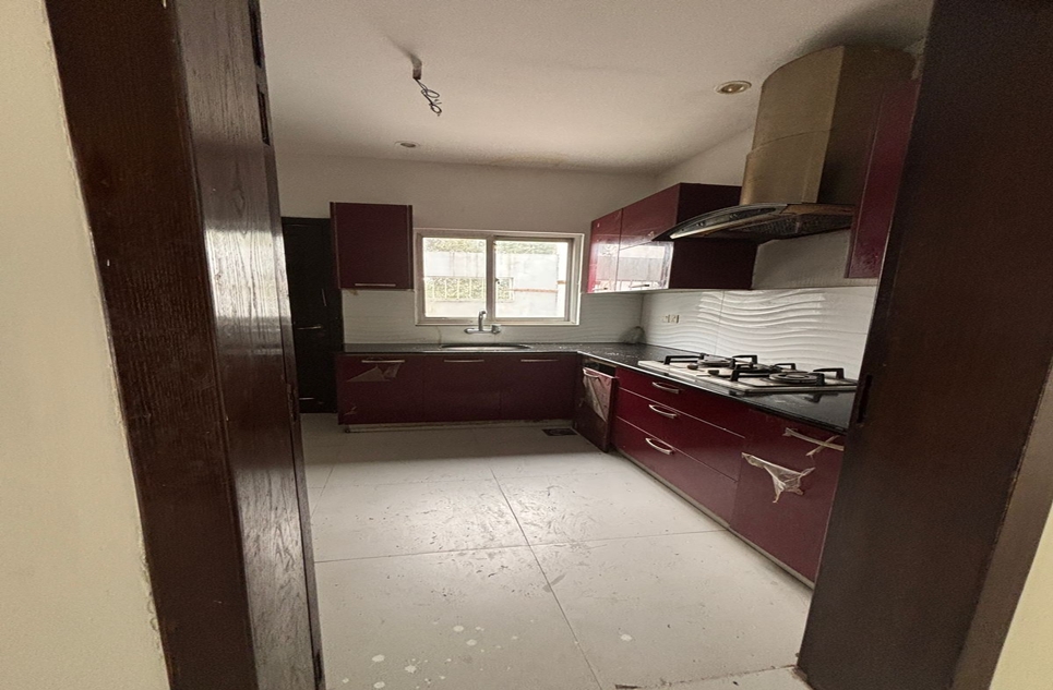 1 kanal house for rent in Lahore