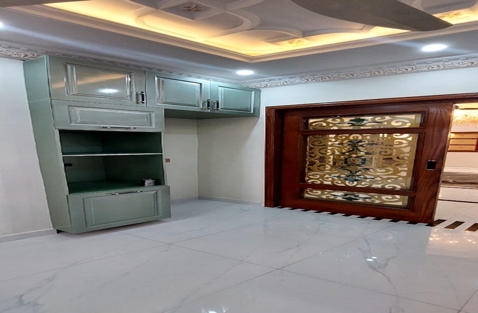 11 marla house for sale in Gulberg Lahore