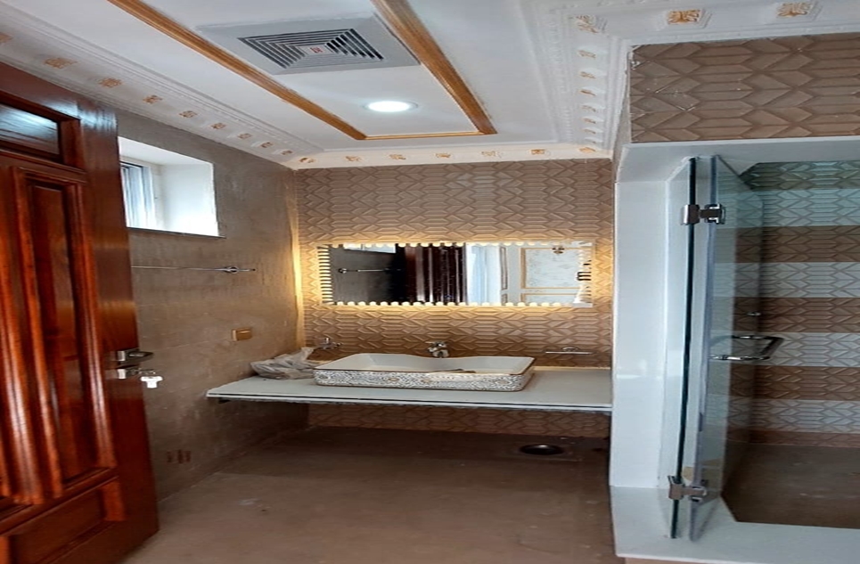 11 marla house for sale in Gulberg Lahore