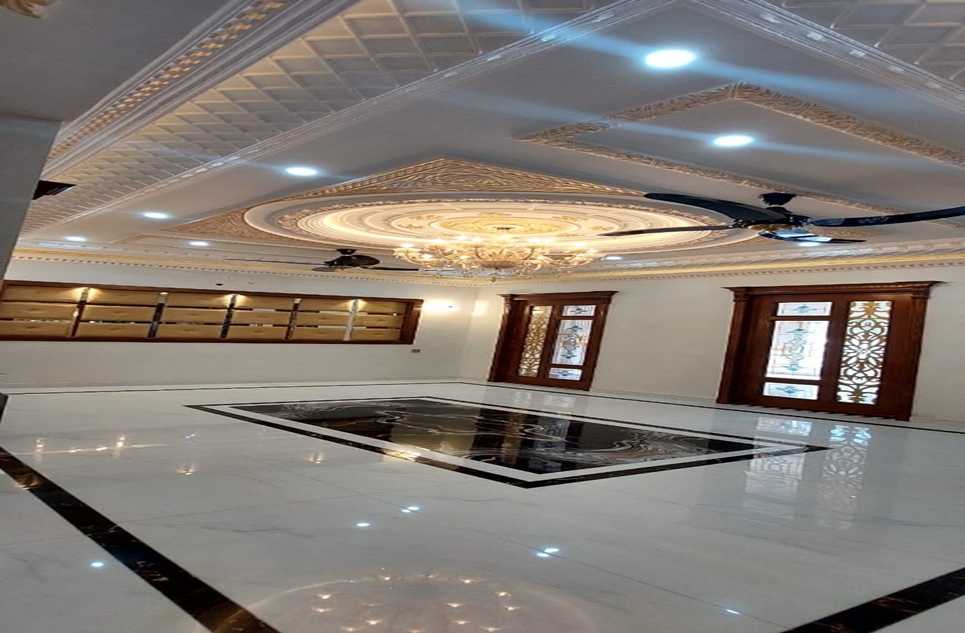 11 marla house for sale in Gulberg Lahore