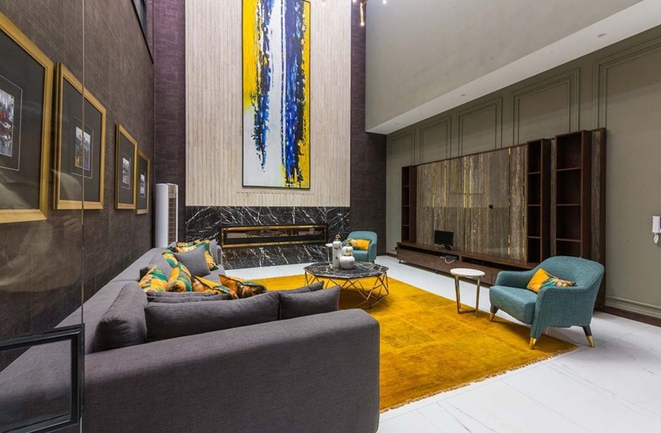 1 kanal house for sale in Phase 7 DHA Lahore