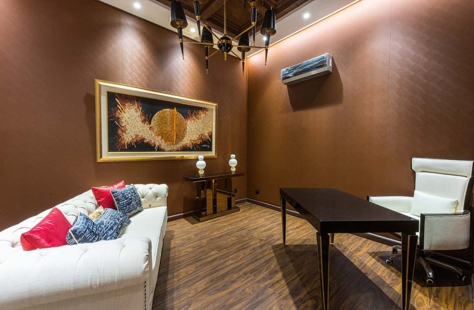 1 kanal house for sale in Phase 7 DHA Lahore
