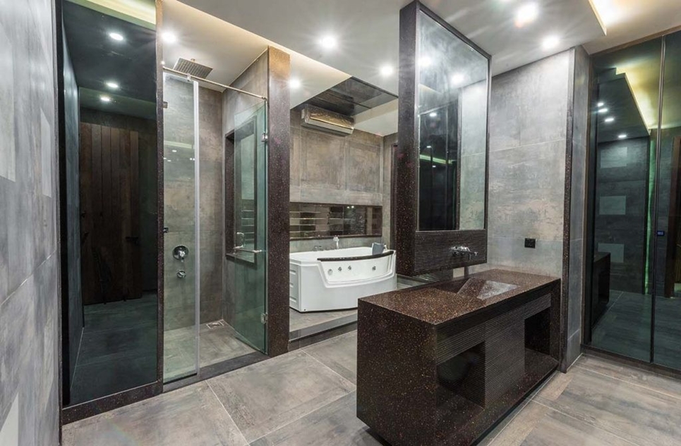 1 kanal house for sale in Phase 7 DHA Lahore