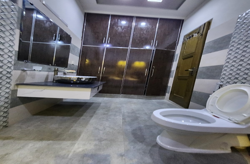 10 marla house for sale in Phase 11 - Rahbar DHA Lahore