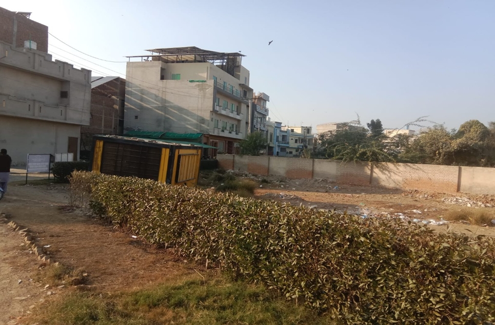 272 Sq.ft Shop for Sale on Bahawalpur Yazman Road, Bahawalpur