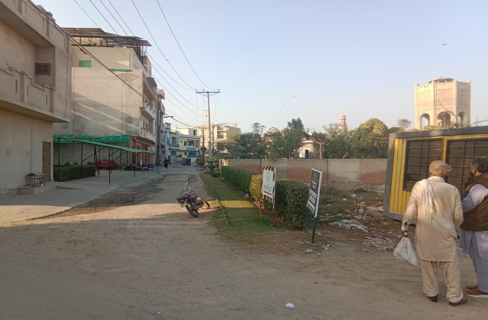 272 Sq.ft Shop for Sale on Bahawalpur Yazman Road, Bahawalpur