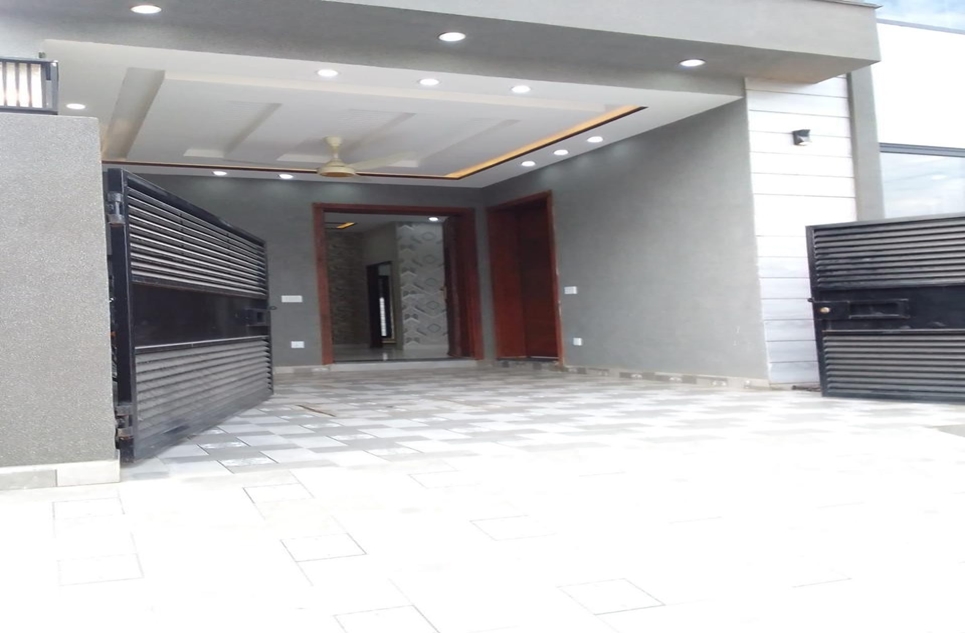 5 marla house for sale in Palm City Lahore