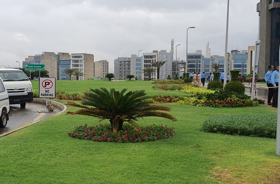 125 square yard plot for sale in Bahria Town Karachi