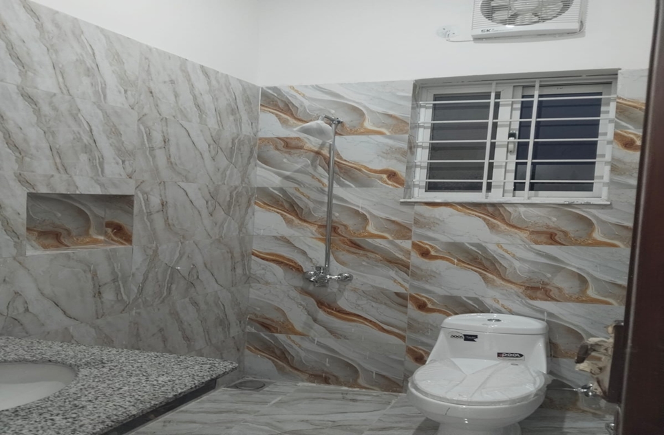 10 marla house for sale in E-11 Islamabad