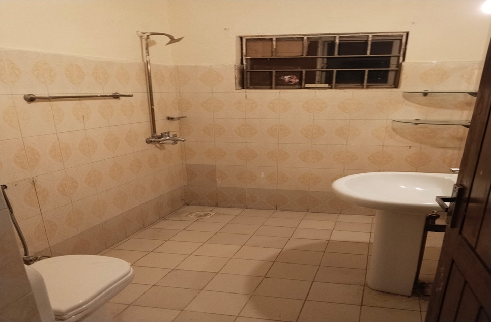 10 marla house for rent in E-11 Islamabad