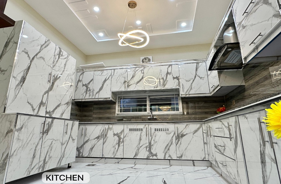 10 Marla House for Sale in Bahria Orchard, Lahore