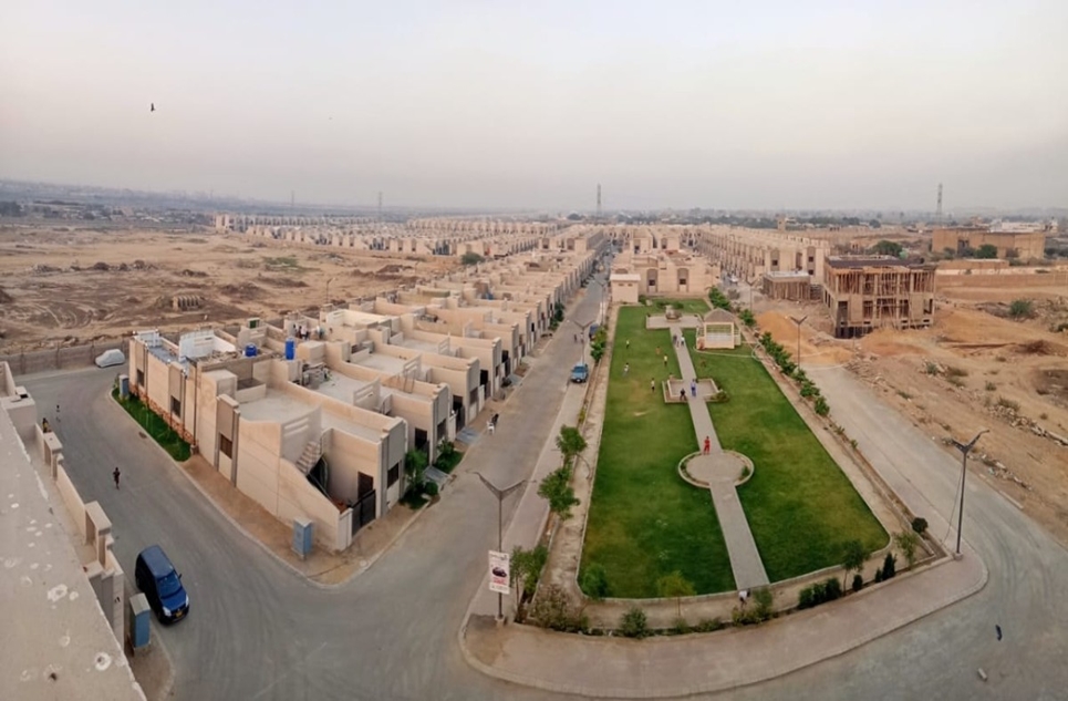 160 square yard house for sale in Saima Luxury Homes Karachi