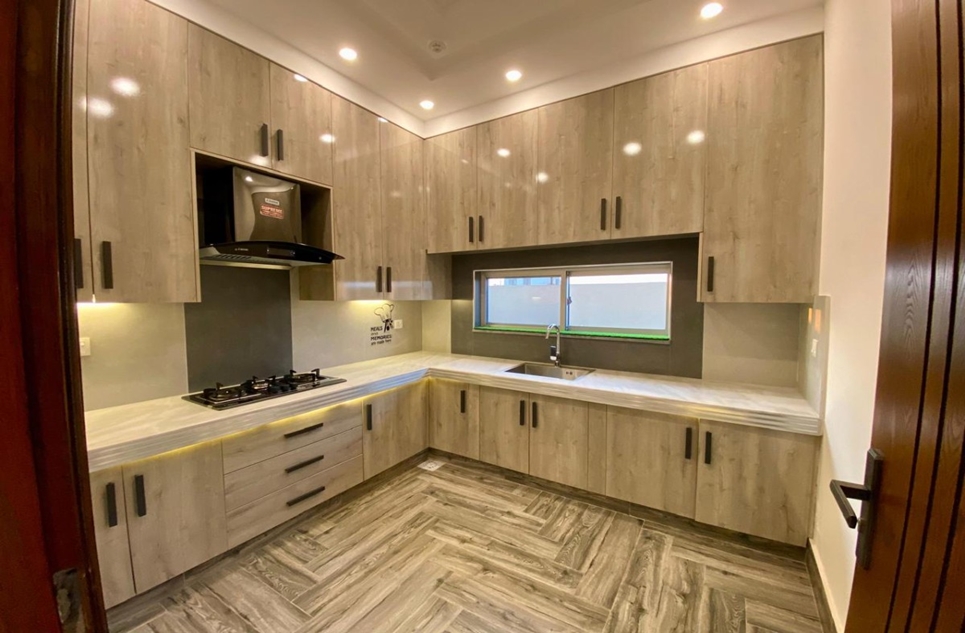 5 marla house for sale in Phase 6 DHA Lahore
