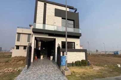 5 marla house for sale in Phase 6 DHA Lahore
