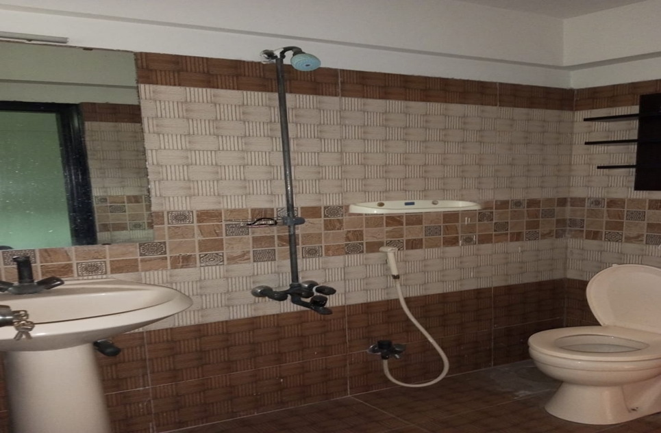 2000 Sq.ft Office for Rent in Shahbaz Commercial Area, Phase 6, DHA Karachi