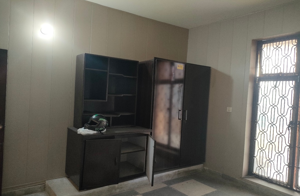 10 marla house for rent in Sector C1 Township Lahore