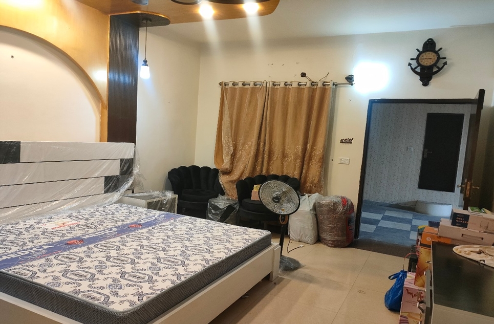 10 marla house for rent in Sector C1 Township Lahore