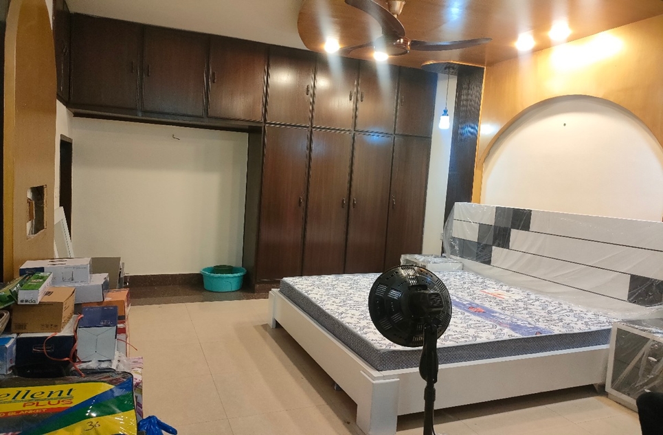 10 marla house for rent in Sector C1 Township Lahore