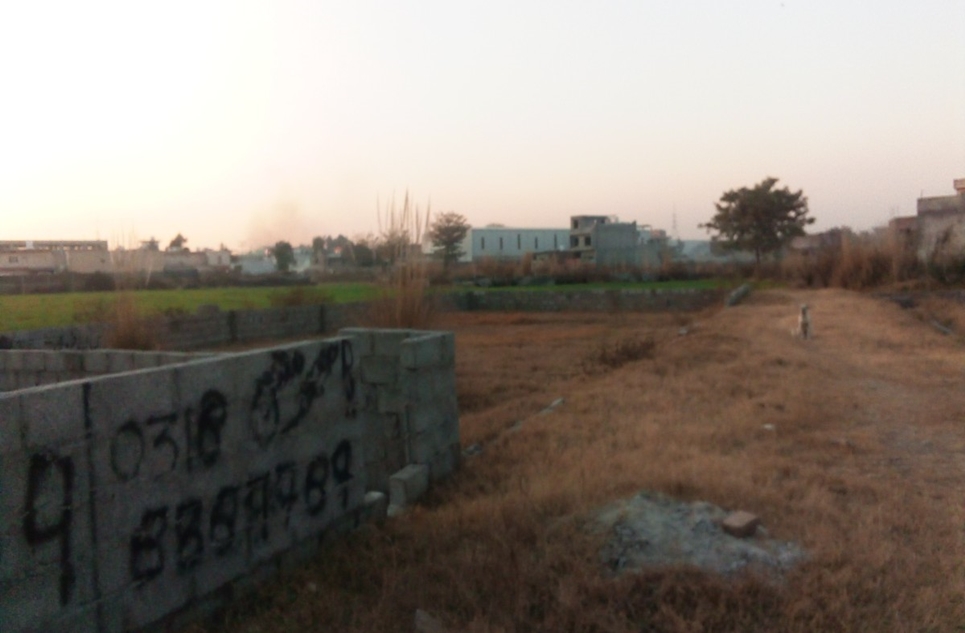 5 marla plot for sale in Aiza Garden Islamabad