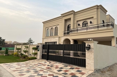 1 kanal house for sale in Phase 6 DHA Lahore