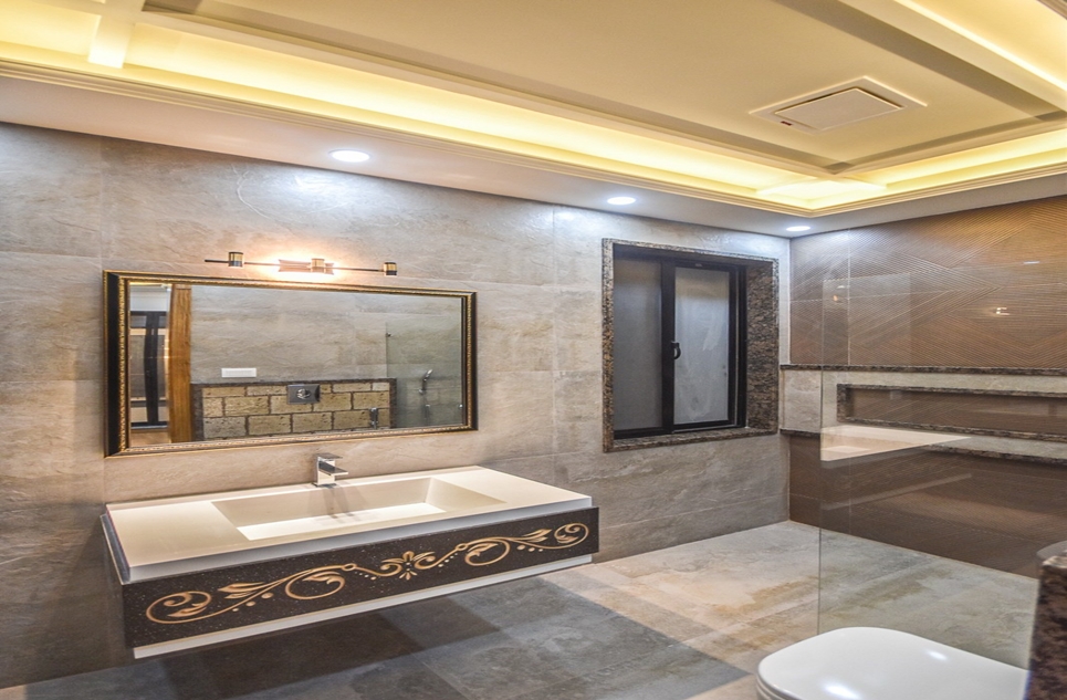 10 marla house for sale in Phase 8 DHA Lahore
