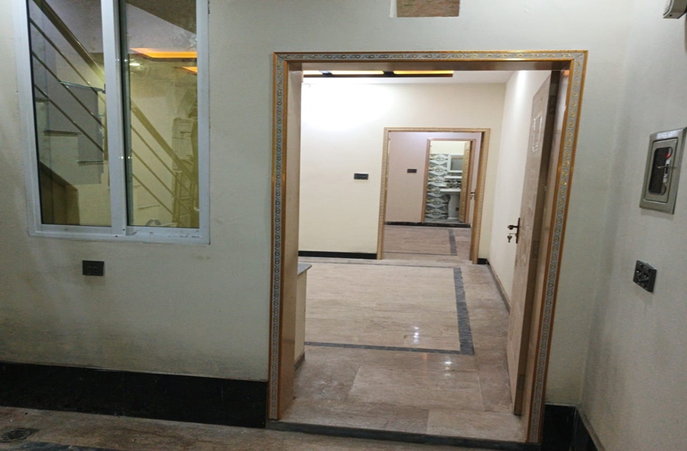 1 kanal house for rent in Garden Town Lahore