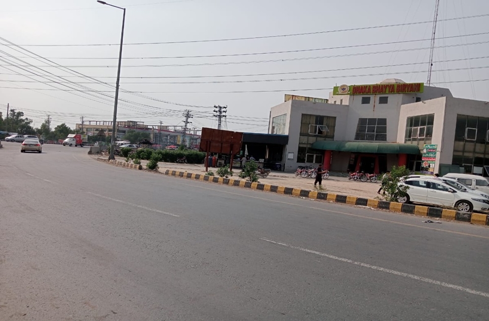 10 marla plot for sale in Bahria Town Lahore