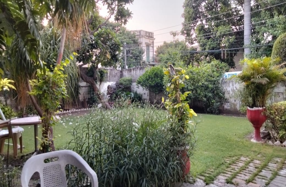 10 marla plot for sale in Bahria Town Lahore