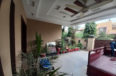9 marla house for sale in Lahore