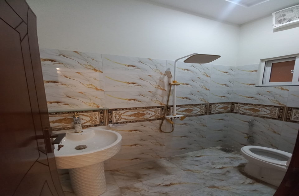 3 beds  apartment for sale in Askari 2 Lahore