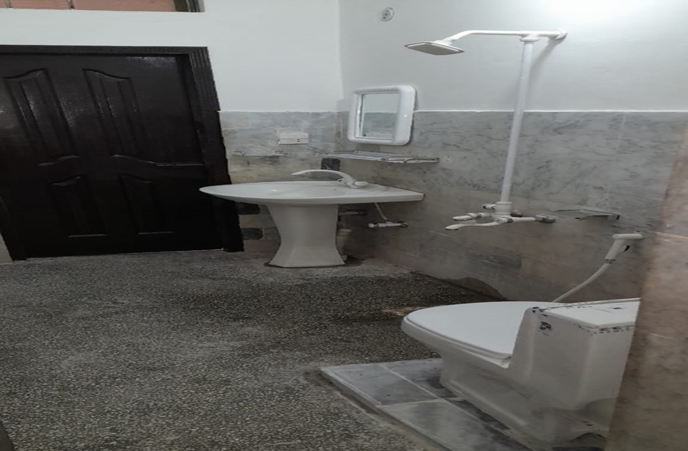 1000 Square Feet BUNGALOW FOR SALE in G-13/4 Islamabad